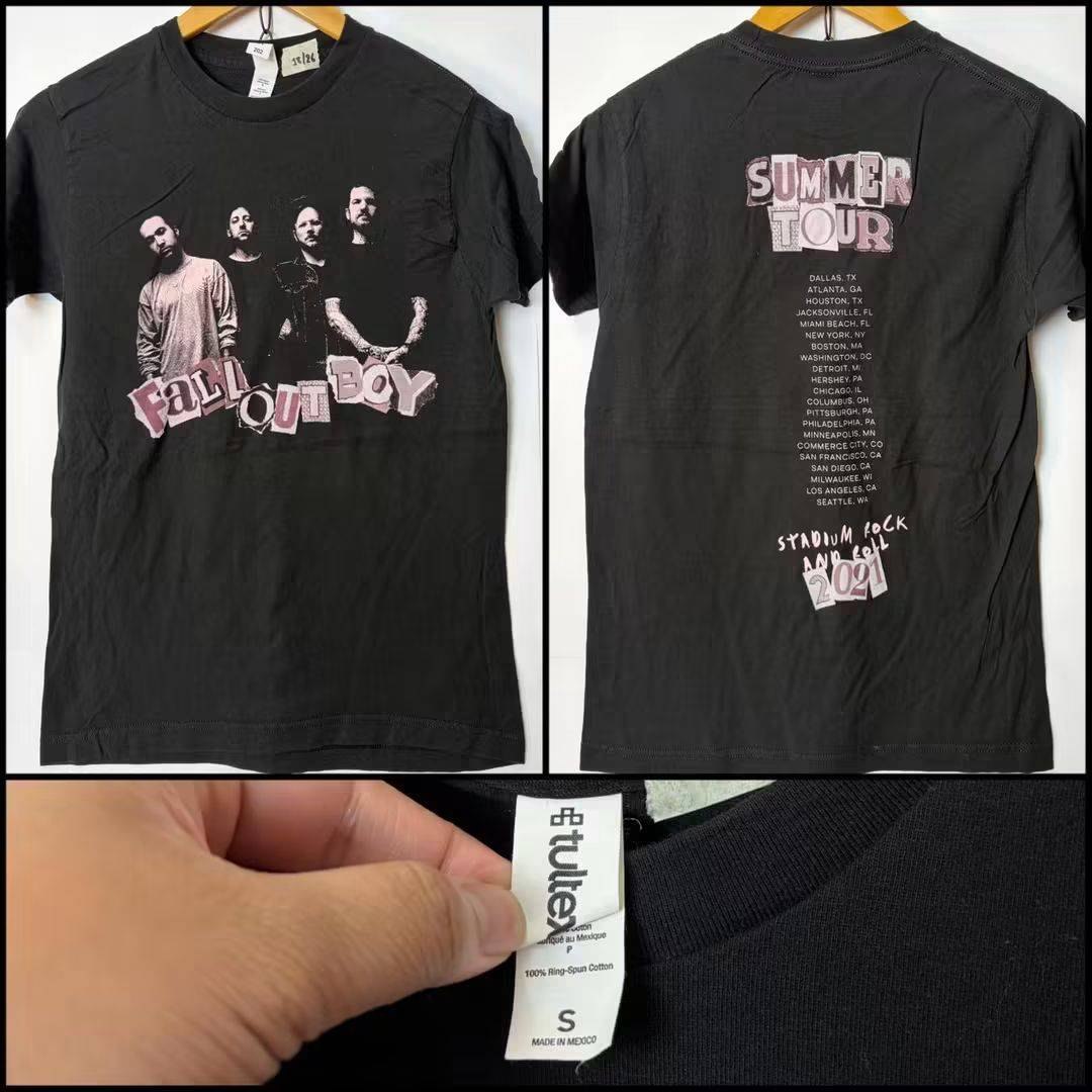 เสื้อยืดมือสอง Graphic Print / Black